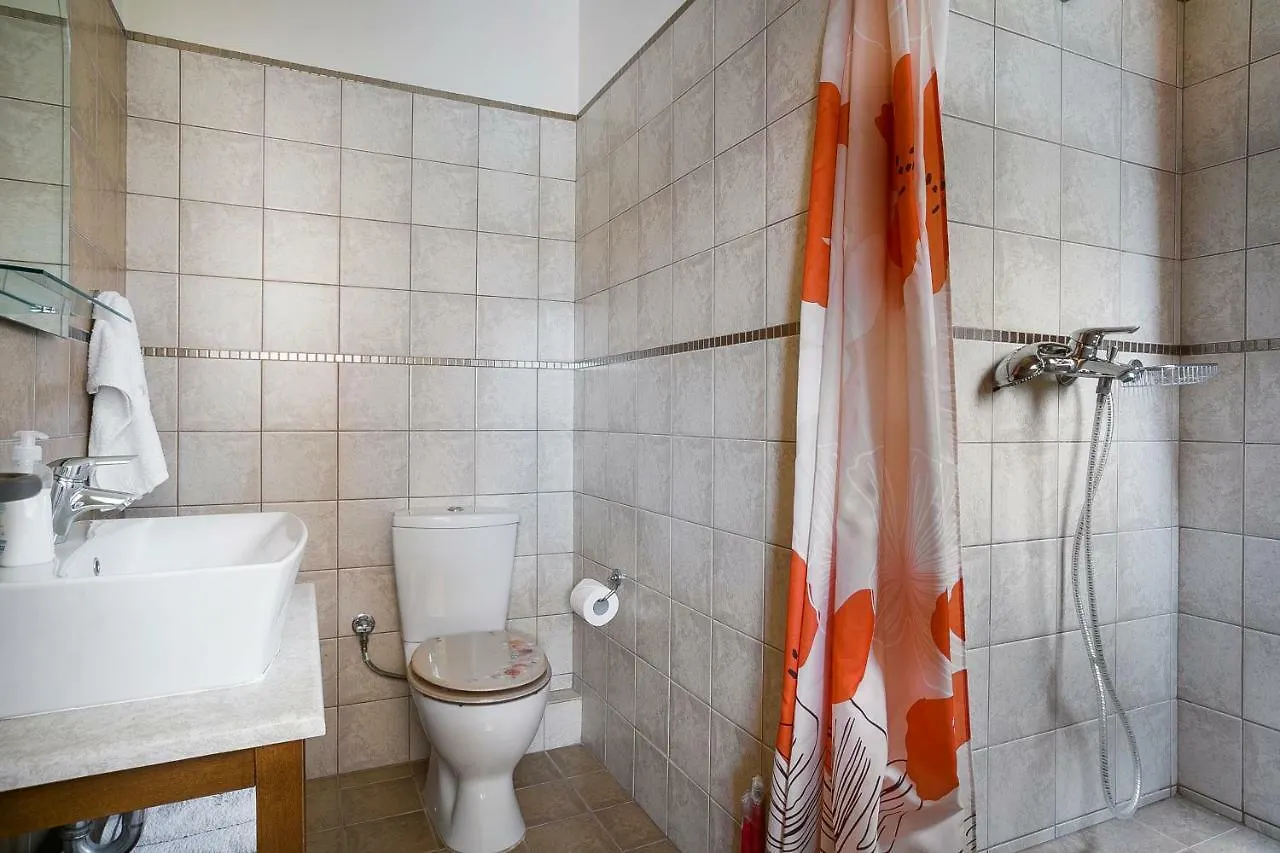 Thelxis Villa Lourdata